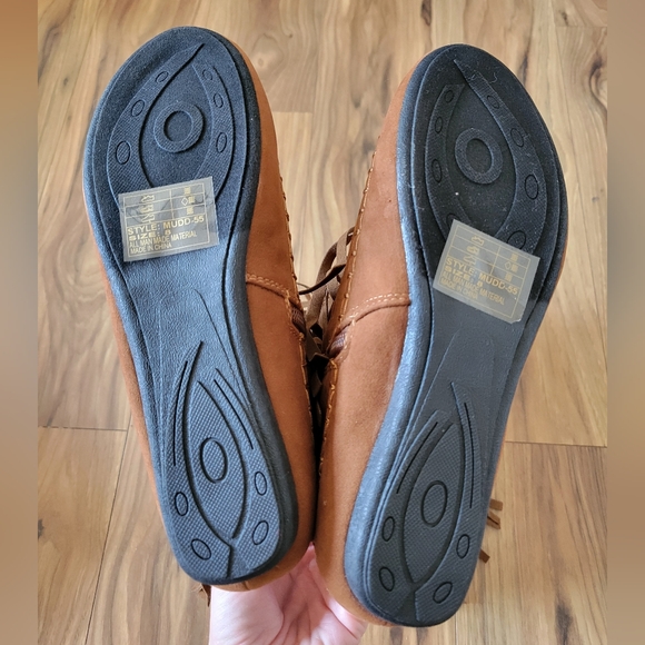 Yoki Brown Mudd-55 Fringe Boots - Picture 4 of 7